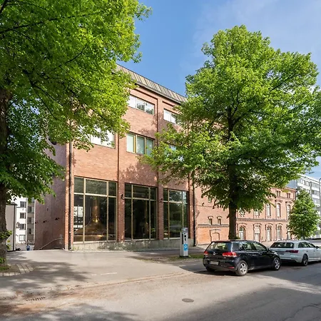 Stylish Loft Next To Center & Pyhaejaervi