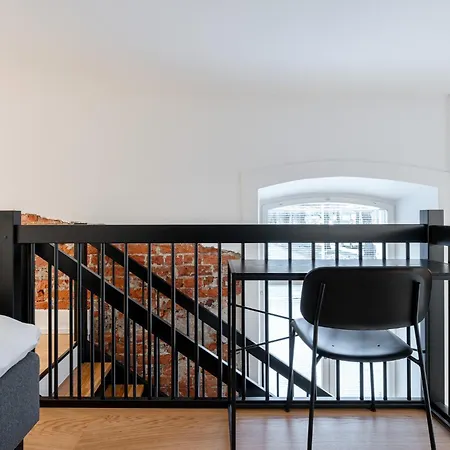 Stylish Loft Next To Center & Pyhaejaervi Tampere
