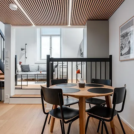 Stylish Loft Next To Center & Pyhaejaervi Tampere